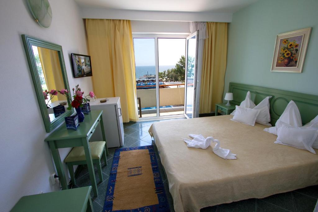 Hotel Central Mamaia Quarto foto